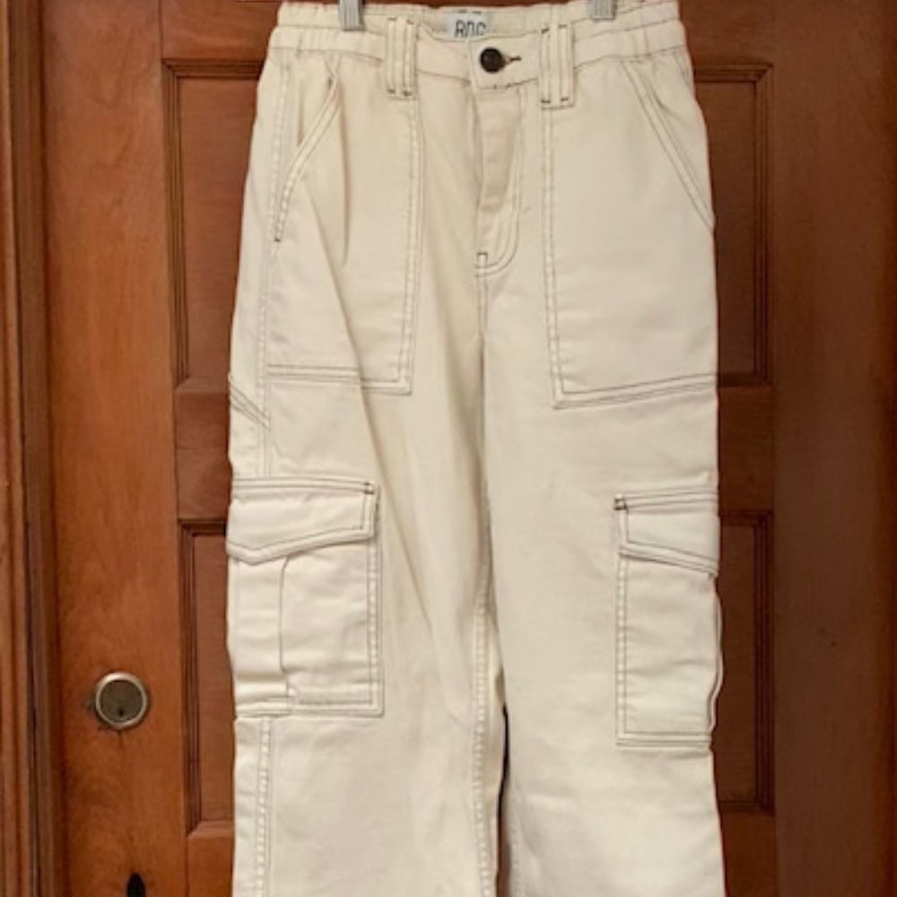 Urban Outfitter's BDG Y2K Multi-Pocket Baggy Skate Cargo Pant Size 25